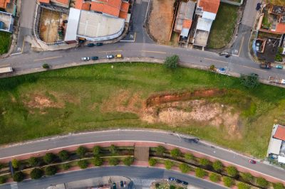 Loteamento e Condomínio, 447 m² - Foto 1
