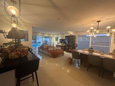 Casa, 3 quartos, 311 m² - Foto 1