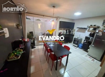 Casa, 2 quartos, 70 m² - Foto 1