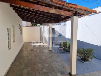 Casa, 3 quartos, 169 m² - Foto 1