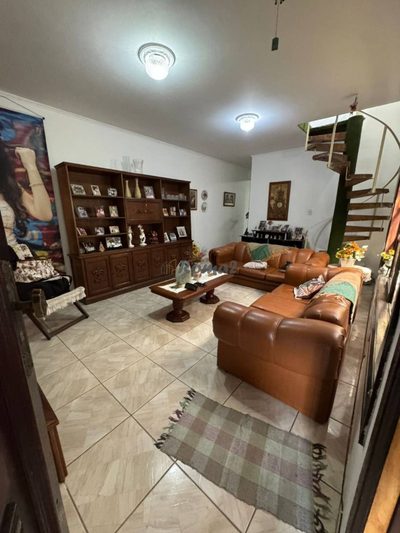 Sobrado, 4 quartos, 168 m² - Foto 1