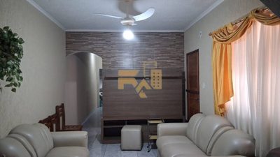 Sobrado, 3 quartos, 252 m² - Foto 1
