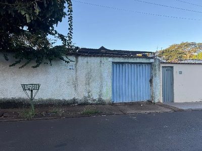 Casa, 3 quartos, 200 m² - Foto 1