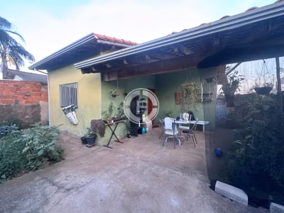 Casa, 2 quartos, 250 m² - Foto 1