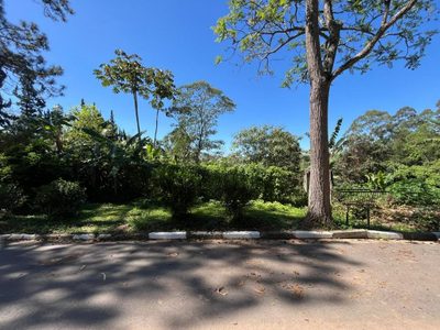 Loteamento e Condomínio, 1000 m² - Foto 1