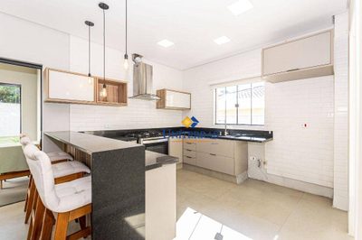 Sobrado, 4 quartos, 200 m² - Foto 2