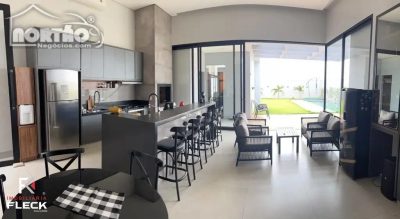 Casa, 1 quarto, 250 m² - Foto 1