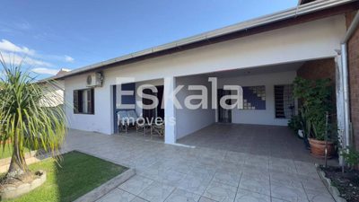 Casa, 4 quartos, 115 m² - Foto 1