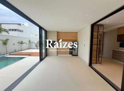 Casa, 3 quartos, 305 m² - Foto 1