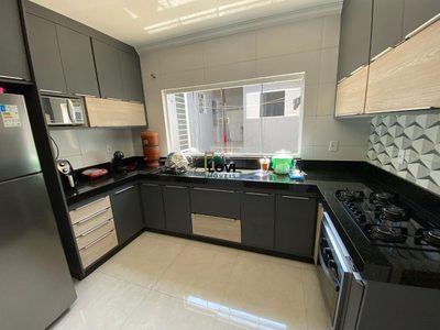 Casa, 5 quartos, 167 m² - Foto 3