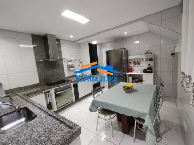 Sobrado, 3 quartos, 204 m² - Foto 2