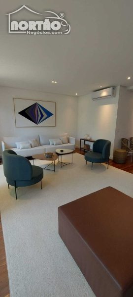 Casa, 4 quartos, 300 m² - Foto 2