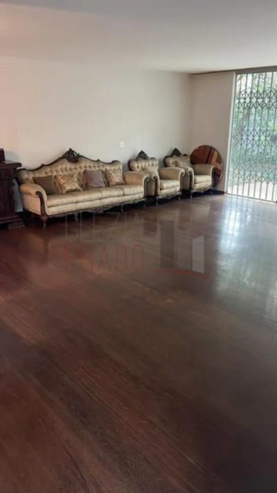 Casa, 3 quartos, 554 m² - Foto 1