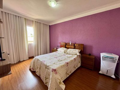 Casa, 4 quartos, 245 m² - Foto 5