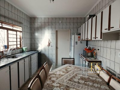 Casa, 3 quartos, 228 m² - Foto 4