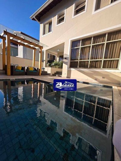 Sobrado, 4 quartos, 458 m² - Foto 1