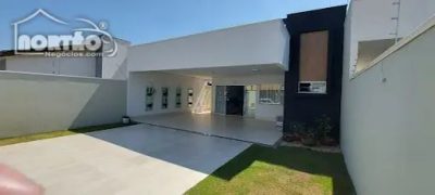 Casa, 3 quartos, 205 m² - Foto 1