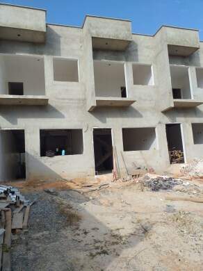 Casa, 3 quartos, 85 m² - Foto 1