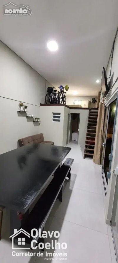 Casa, 5 quartos, 165 m² - Foto 2