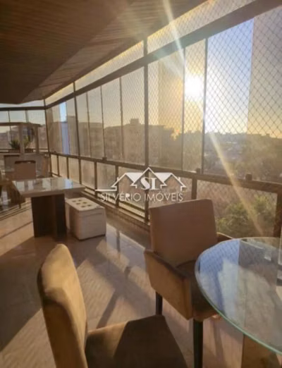 Apartamento, 3 quartos, 140 m² - Foto 1