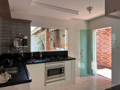 Casa, 3 quartos, 98 m² - Foto 4