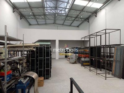 Depósito-Galpão, 672 m² - Foto 1