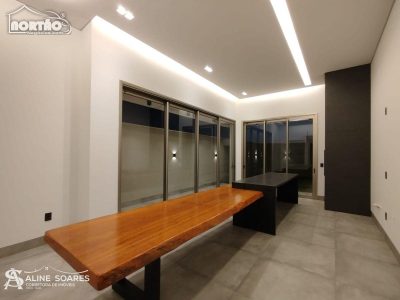Casa, 4 quartos, 210 m² - Foto 3