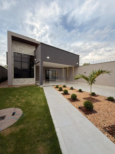 Casa, 3 quartos, 191 m² - Foto 1