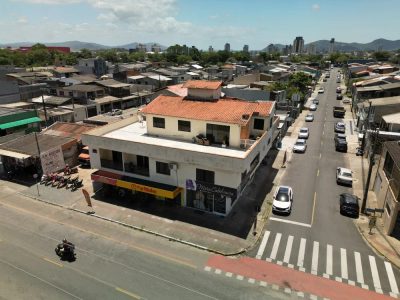 Prédio Inteiro, 676 m² - Foto 1