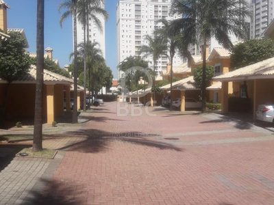 Sobrado, 3 quartos, 206 m² - Foto 1