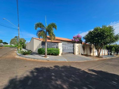 Casa, 3 quartos, 170 m² - Foto 1