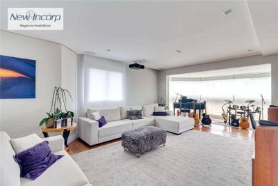 Apartamento, 4 quartos, 246 m² - Foto 1
