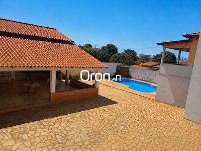 Sobrado, 5 quartos, 1200 m² - Foto 1