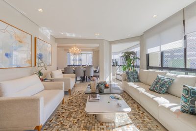 Apartamento, 4 quartos, 208 m² - Foto 1