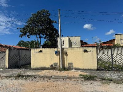 Casa, 2 quartos, 198 m² - Foto 1