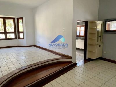 Casa, 4 quartos, 210 m² - Foto 1