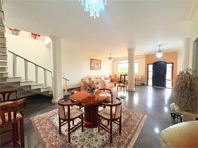 Sobrado, 4 quartos, 479 m² - Foto 1