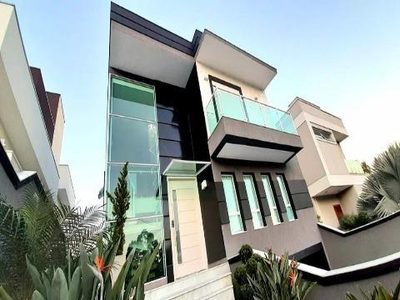 Casa, 6 quartos, 385 m² - Foto 1