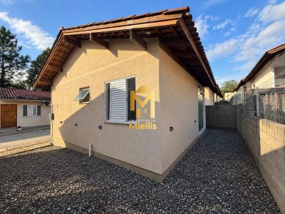 Casa, 2 quartos, 43 m² - Foto 1
