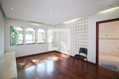 Casa, 3 quartos, 150 m² - Foto 1