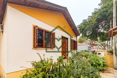 Casa, 4 quartos, 270 m² - Foto 1