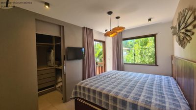 Casa, 4 quartos, 330 m² - Foto 4