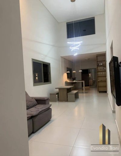 Casa, 3 quartos, 250 m² - Foto 1