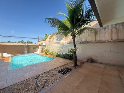 Sobrado, 3 quartos, 239 m² - Foto 2