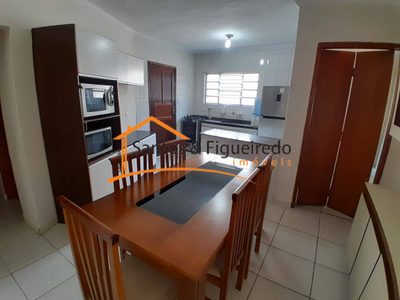 Casa, 3 quartos, 175 m² - Foto 1