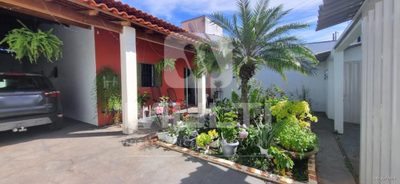 Casa, 4 quartos, 133 m² - Foto 1