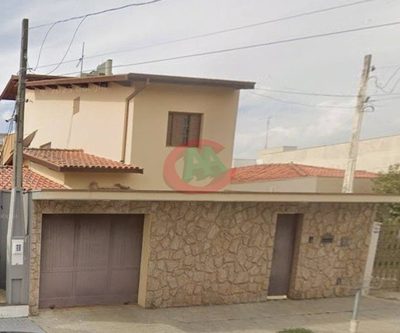 Sobrado, 3 quartos, 311 m² - Foto 1