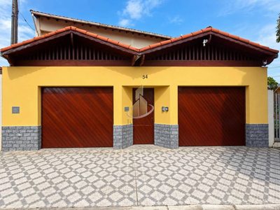 Casa, 4 quartos, 304 m² - Foto 1