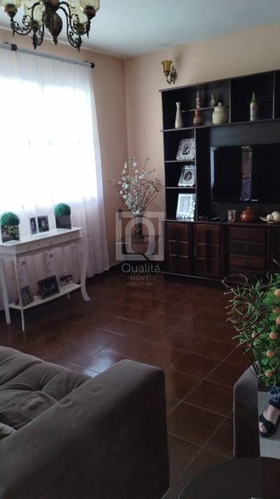 Sítio, 4 quartos, 2406 m² - Foto 4