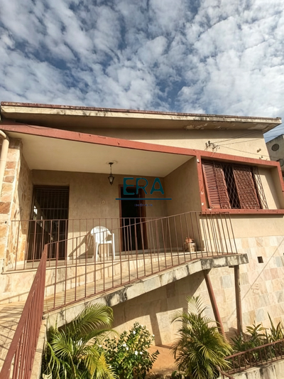 Casa, 3 quartos, 270 m² - Foto 1